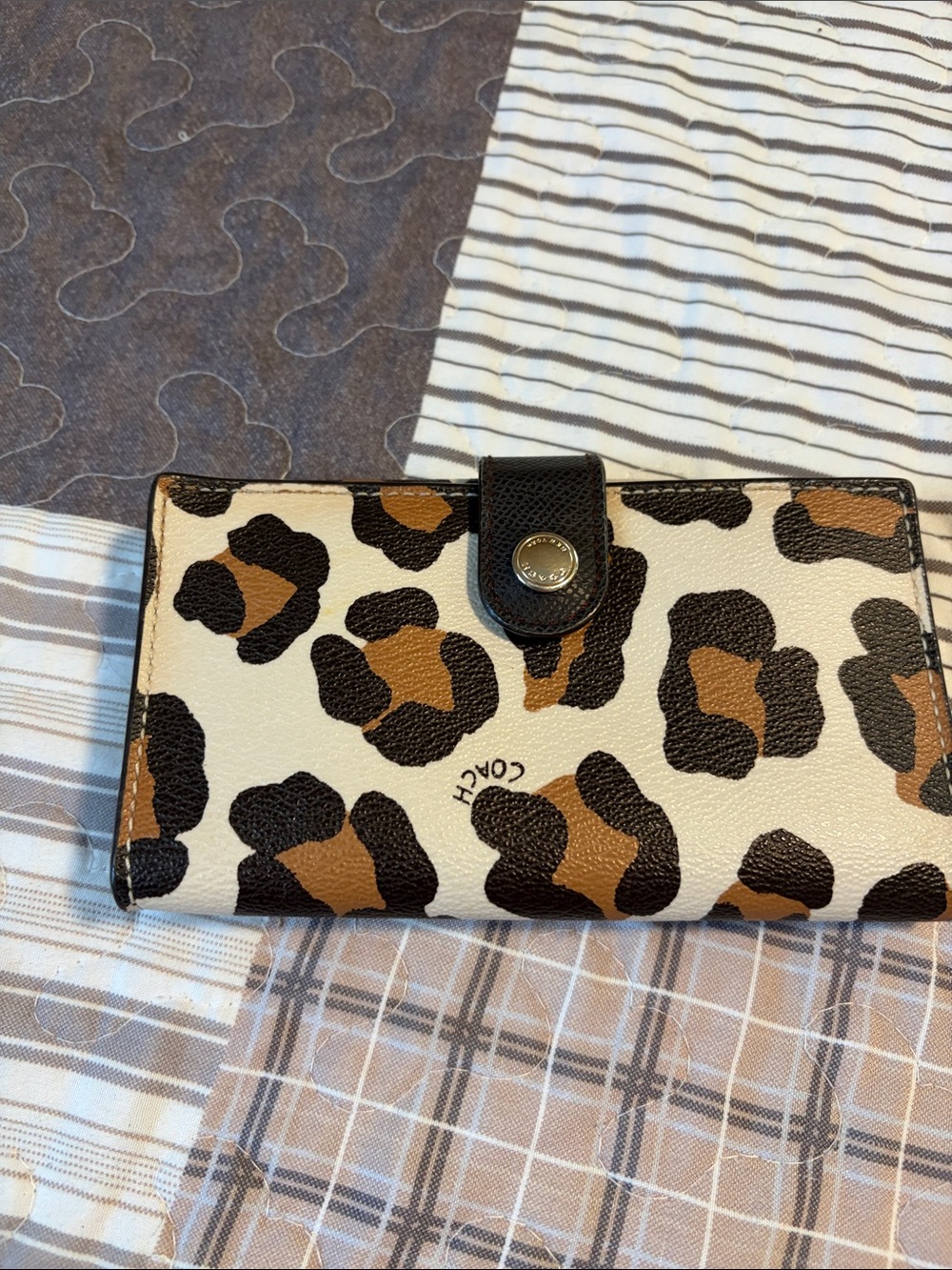 Coach Leopard Print Card Holder Wallet - Cream/Brown/Black